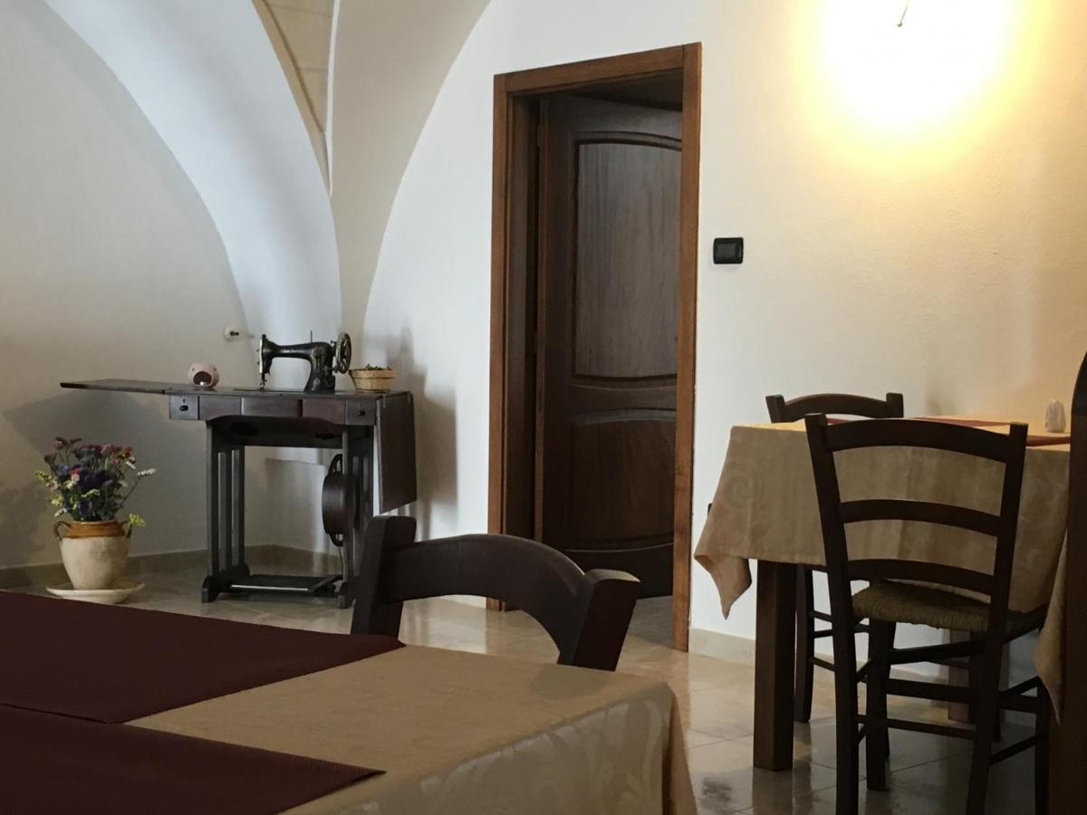 Donna Concetta Casa Vacanze Феллине Экстерьер фото